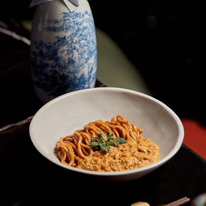 shanghainese noodles with hairy crab roe and scallion oil